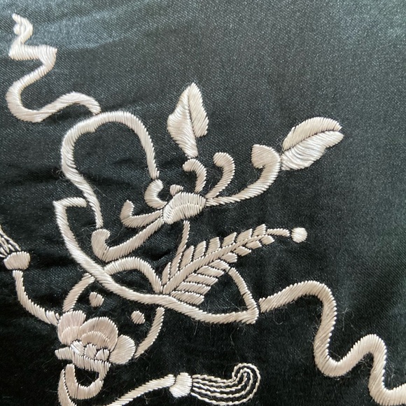 Antique silk Chinese Asian hand embroidered jacket robe chinoiserie - Picture 12 of 15